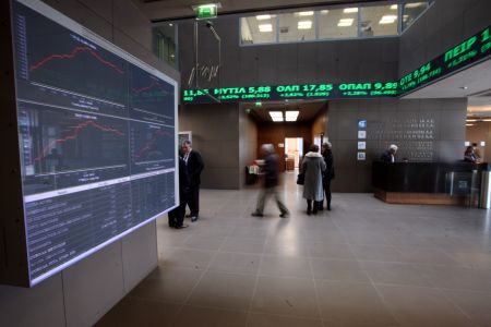ΧΑ: Αυξήθηκε το ποσοστό των ξένων επενδυτών τον Φεβρουάριο
