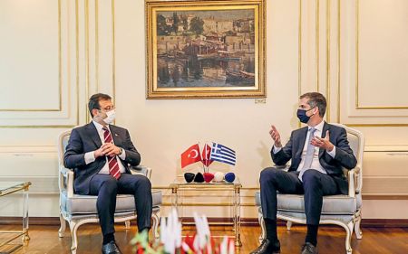 Μπακογιάννης: Επικοινωνία με Ιμάμογλου για το ελληνικό νοσοκομείο της Κωνσταντινούπολης