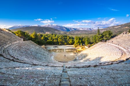 ΥΠΠΟ: Προγραμματική σύμβαση με το ΚΕΜΕΑ για μελέτες ασφαλείας σε έξι μείζονες αρχαιολογικούς χώρους