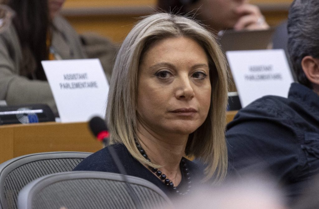 Μαρία Καρυστιανού: Νέες αποκαλύψεις για τον άνδρα που της έλεγε να «προσέχει»