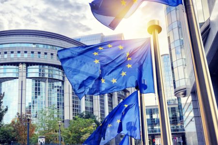 Έρευνα Metron Analysis: Περισσότερη ΕΕ θέλουν οι Έλληνες – Δυσαρέσκεια για τη σημερινή λειτουργία