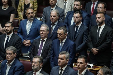 Σπαρτιάτες: Διεκόπη η δίκη των 11 για την «εξαπάτηση εκλογέων» – Στο εδώλιο και ο Κασιδιάρης