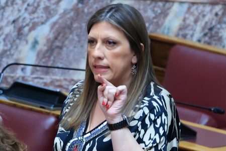 Κωνσταντοπούλου: Καλά θα κάνει ο Τσίπρας να παραμείνει στο λαγούμι του
