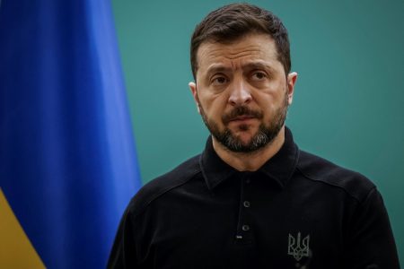 Ζελένσκι: Δεν πιστεύει ότι η Ρωσία θα σεβαστεί την τριήμερη εκεχειρία
