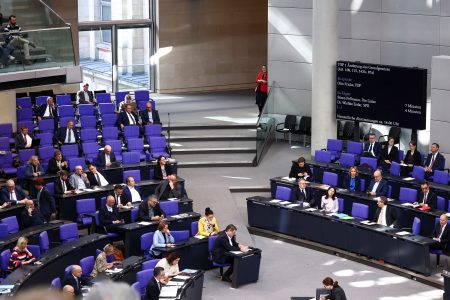 Γερμανία: Η Bundestag ενέκρινε την άρση του «φρένου χρέους»