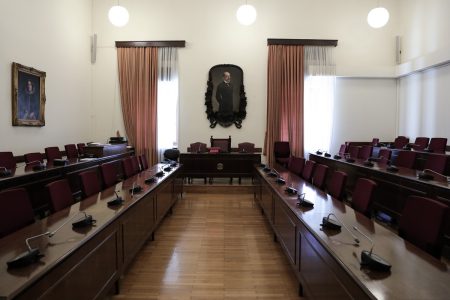Η Βουλή δεν εισήλθε ακόμα στην εποχή τής ΑΙ