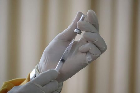 Νέα μελέτη: Το εμβόλιο κατά του έρπητα ζωστήρα συνδέεται με χαμηλότερο κίνδυνο άνοιας