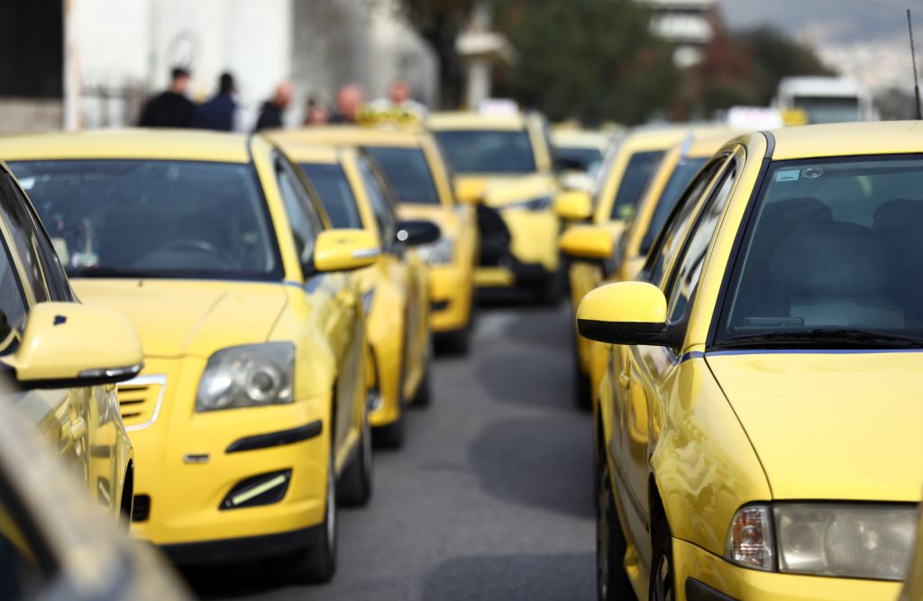 Νέα 48ωρη απεργία στα ταξί: Πότε τραβούν χειρόφρενο – Χωρίς τέλος η κόντρα με Κυρανάκη