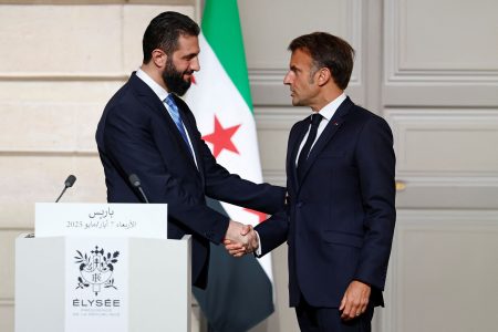 Μακρόν: Προστασία για όλους τους σύριους ζητάει από τον Μοχάμεντ Αλ Τσάρα