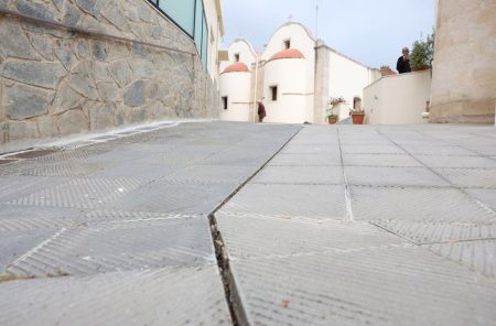 Βούτες: Ραγισμένο Χωριό, Αλύγιστοι Άνθρωποι