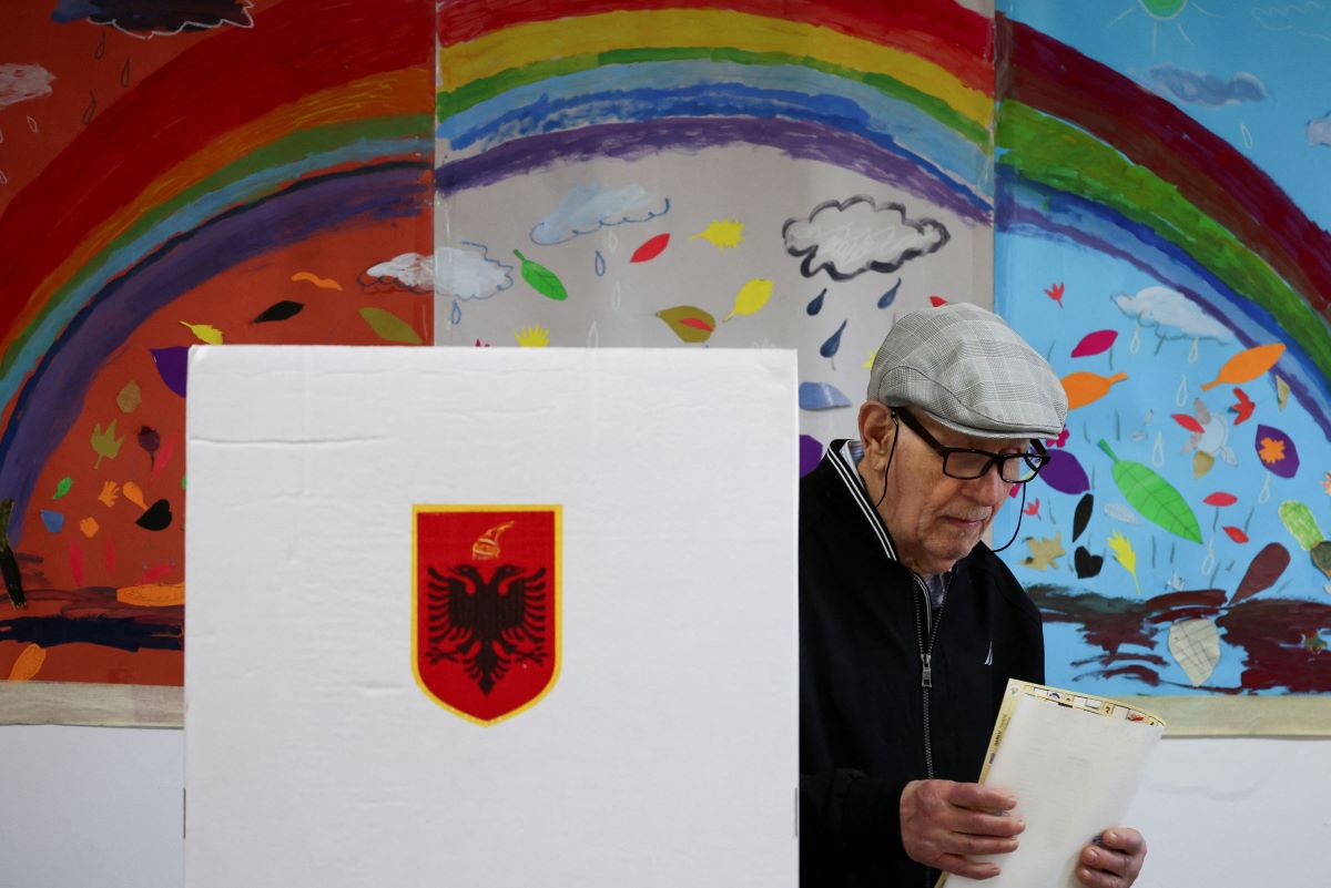 Εκλογές στην Αλβανία: Ράμα σαν Μεσσίας, Μπερίσα σαν Τραμπ
