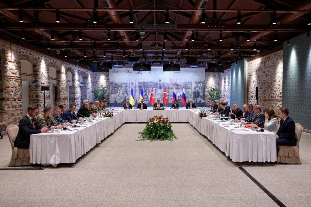 Αλαλούμ με την ολοκλήρωση ή μη των συνομιλιών – Αιχμηρές δηλώσεις εκατέρωθεν