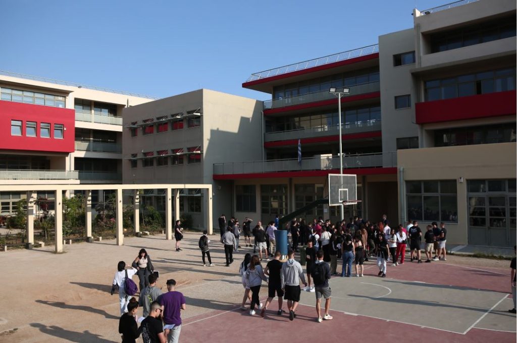 Πρεμιέρα για τις ενδοσχολικές εξετάσεις – Πότε ξεκινούν οι Πανελλαδικές