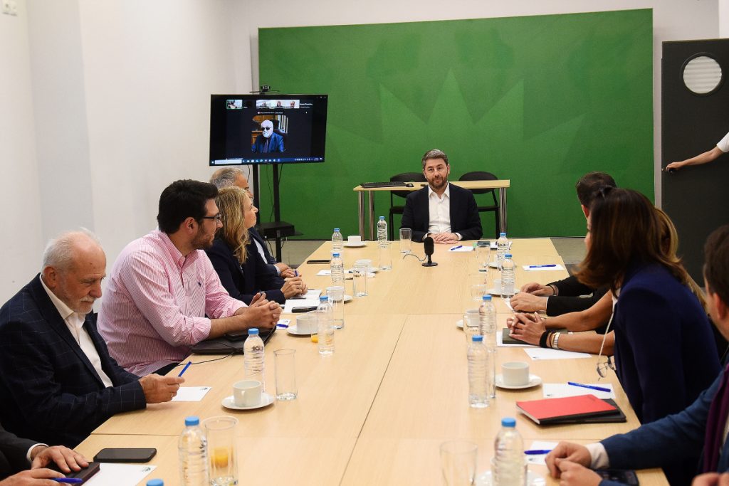 Πρωτοβουλίες Ανδρουλάκη για Γάζα στη συνεδρίαση του πολιτικού κέντρου