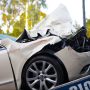 Καρέ-καρέ η θανατηφόρα παράσυρση της 65χρονης στον Άλιμο – Τα δύο σενάρια για τον οδηγό