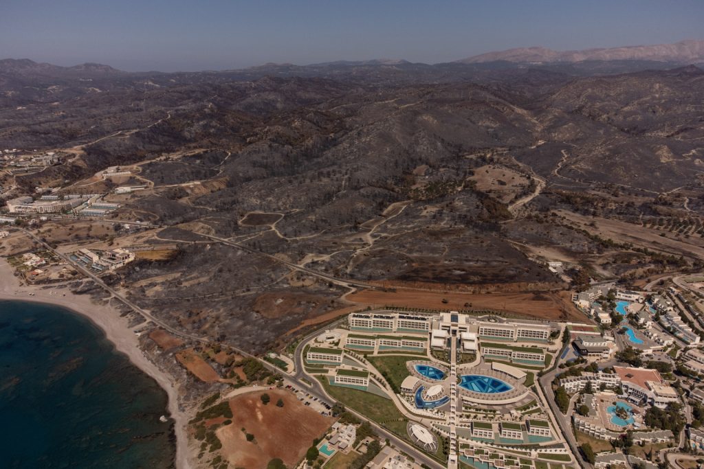 Δάση όσο μια «Μήλος» έχασαν τα νησιά του Αιγαίου