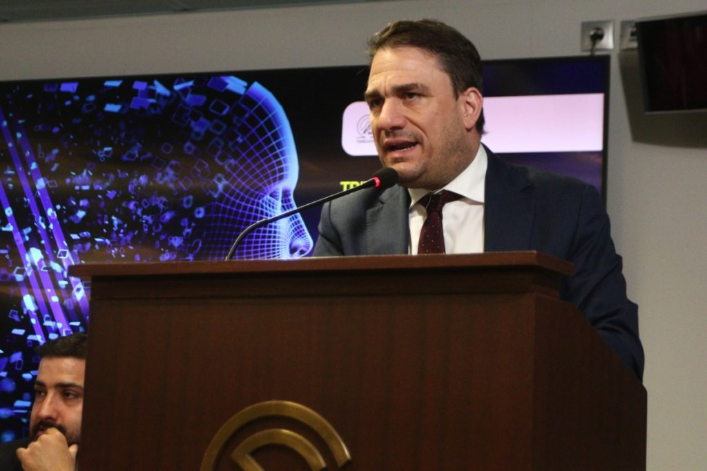 Τσουκαλάς – ΠαΣοΚ: «Η κάθαρση θα έρθει μόνο με πολιτική αλλαγή»