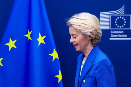 Ευρωπαϊκό Κοινοβούλιο: Αντιμέτωπη με πρόταση μομφής η Ούρσουλα φον ντερ Λάιεν